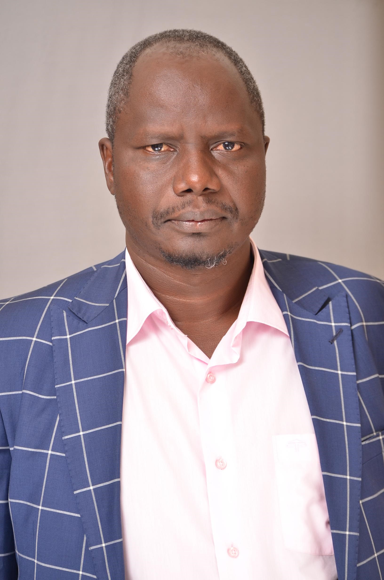Portrait of Chesebe Fred Kapondi, Cbs